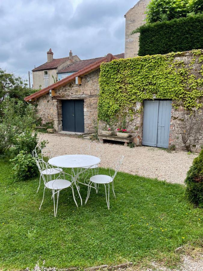 Gite Les Minimes Avallon Exteriér fotografie