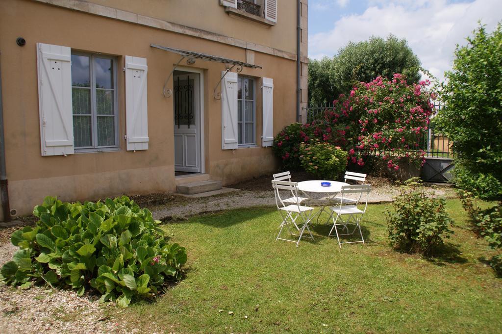 Gite Les Minimes Avallon Exteriér fotografie